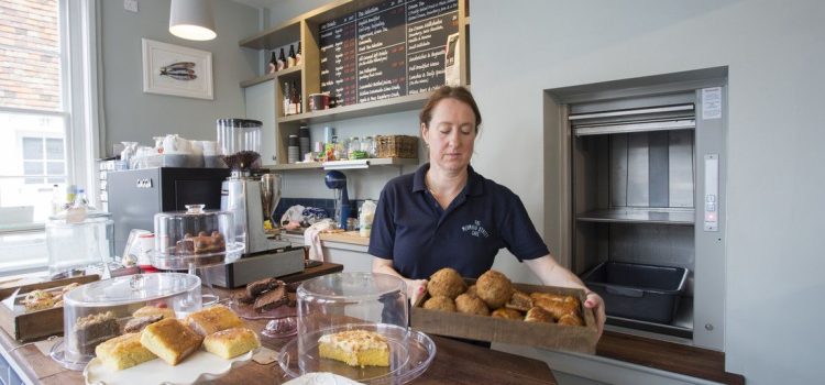 Dumbwaiter merk CENTRO Berkualitas – Dukungan Teknis Profesional